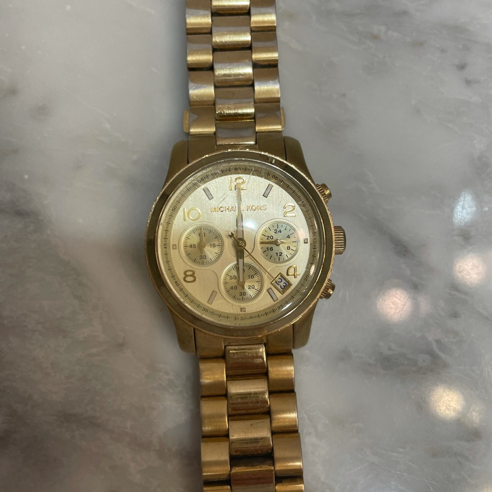 Michael Kors Watch - Gold